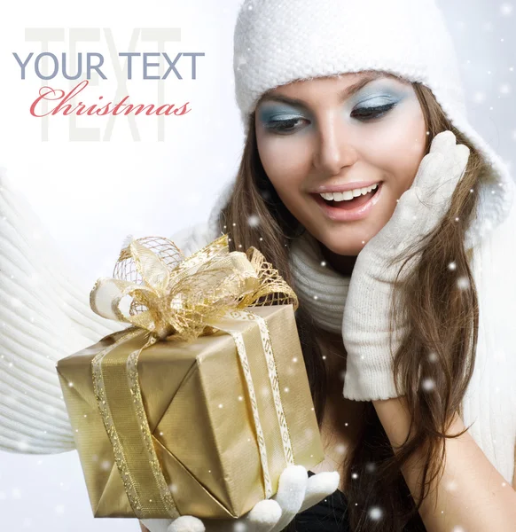 De gift van Kerstmis. verrast schoonheid — Stockfoto