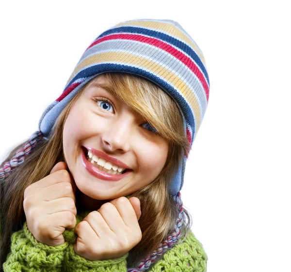 幸せな冬の 10 代の少女の肖像画. — ストック写真