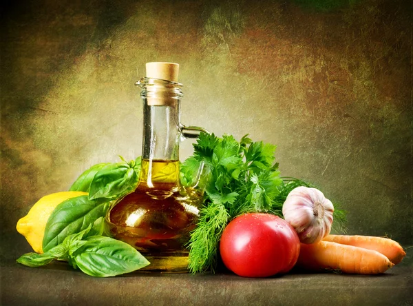 Vegetais e Azeite Saudáveis. Estilo vintage — Fotografia de Stock