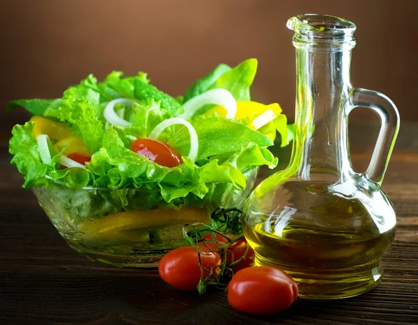 Gesunder vegetarischer Salat — Stockfoto