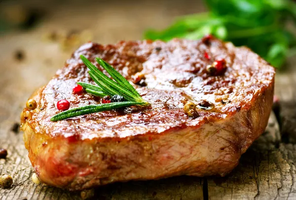 Steak vom Grill — Stockfoto