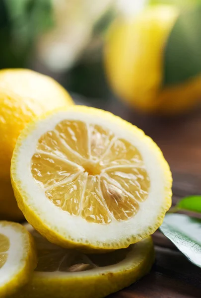 Güzel taze limon — Stok fotoğraf