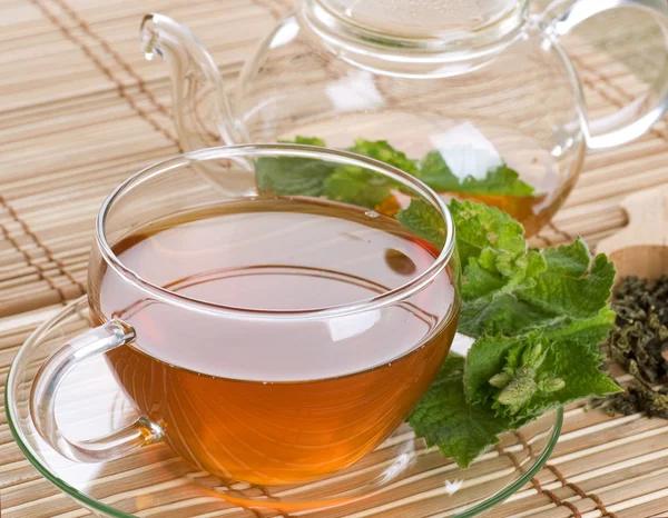 Bardzo zdrowa herbata z miętą — Zdjęcie stockowe