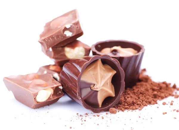 ホワイト上のチョコレート — ストック写真