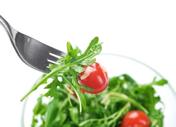Beyaz izole sağlıklı sebze salatası — Stok fotoğraf