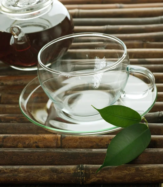 Nalévání zdravé čaje — Stock fotografie