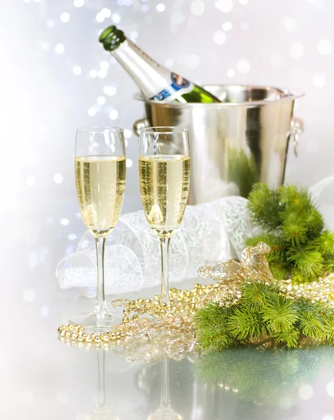 シャンパン。新年のお祝い — ストック写真