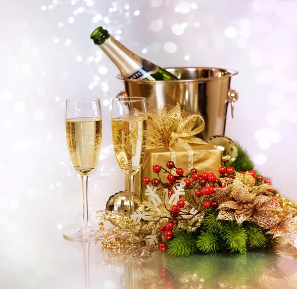 Champagner. Neujahrsfeier — Stockfoto