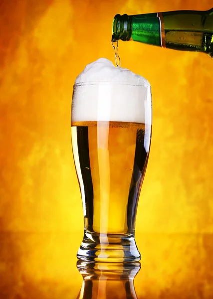 Piwo leje — Zdjęcie stockowe