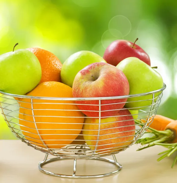 Zdravé jídlo. Bio ovoce a zelenina — Stock fotografie