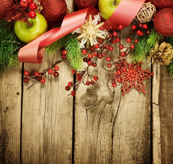 Vánoce Ročník dekorace okraje design přes staré dřevo pozadí — Stock fotografie