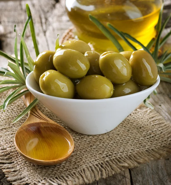 Olives And Olive Oil — Stock Photo, Image