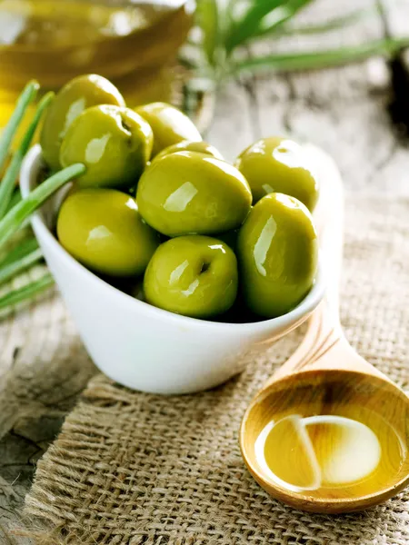 Olive e olio d'oliva — Foto Stock