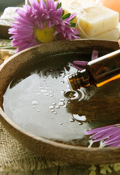 Aromaterapie. esence oleje. Lázeňská léčba — Stock fotografie
