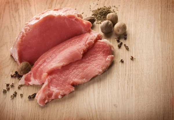 Rauw vlees segmenten — Stockfoto
