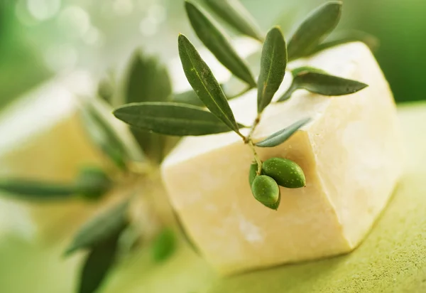 Natural Handmade Soap And Olives — Stock Photo, Image