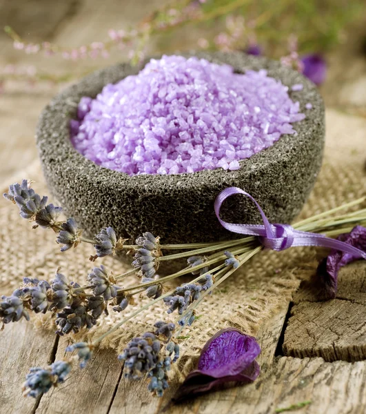 Lavendel spa-behandling — Stockfoto