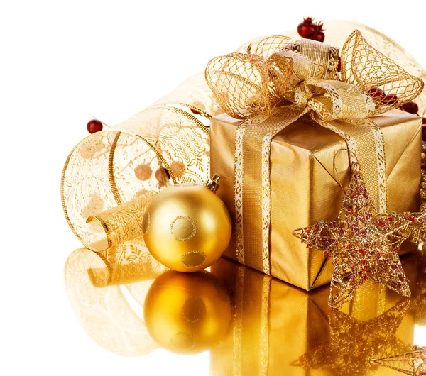 Vánoční dárky a dekorace — Stock fotografie