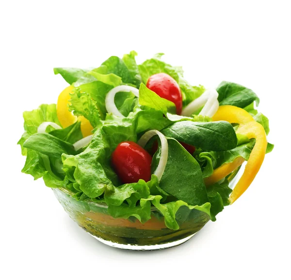 Ensalada vegetariana saludable sobre blanco — Foto de Stock