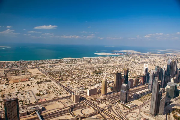 DUBAI, EAU. - NOVEMBRO 29: Dubai, a vista superior no Dubai a partir do — Fotografia de Stock