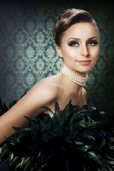 Mooie luxe meisje. romantische schoonheid portret — Stockfoto