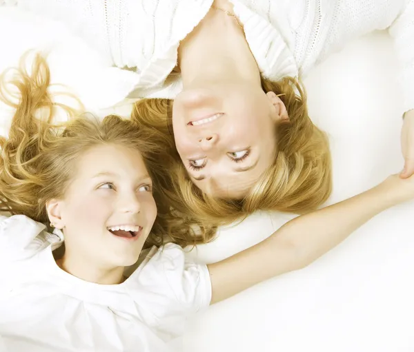 Mother With Her Teenage Daughter — Stock Photo, Image