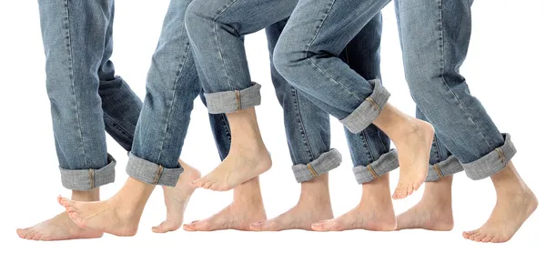 Pernas descalças em movimento Fotos De Bancos De Imagens