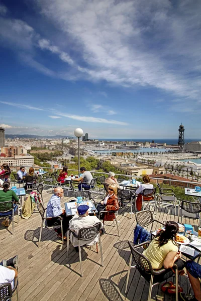 Luchtfoto van port vell en maremagnum, in barcelona, Spanje — Stockfoto