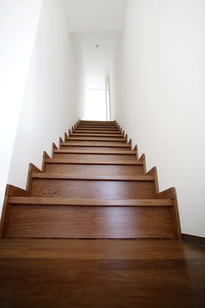 Escada no último andar. É isolado, um close . — Fotografia de Stock