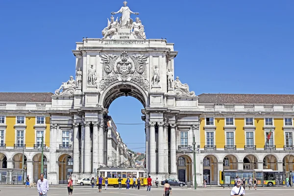 Arc de Lisbonne dans la rue augusta — Photo