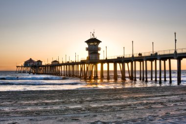 Huntington Beach Pier clipart