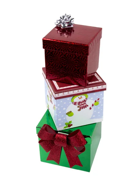Regalos de Navidad en caja sobre fondo blanco —  Fotos de Stock