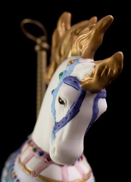 Барвисті карусель кінь — стокове фото