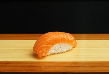 Somon suşi nigiri