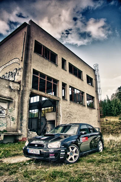 Subaru Impreza WRC in rovina Immagine Stock