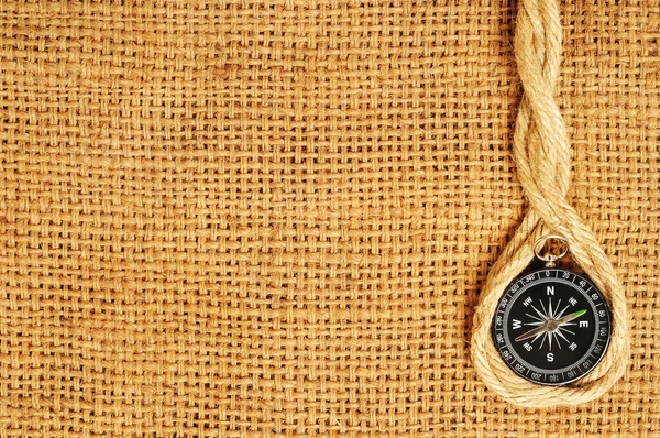 Cadre de boussole et cordes sur sac — Photo