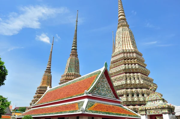 Pagode antigo ou Chedi em Wat Pho — Fotografia de Stock