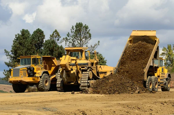 Dumping Dirt — Stock Photo, Image