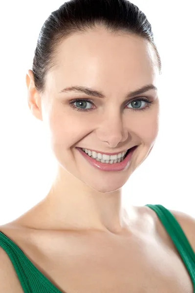 Kaukasiska flicka. vacker makeup — Stockfoto