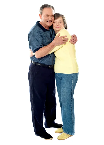 Portrait of happy couple hugging — Stock Photo, Image