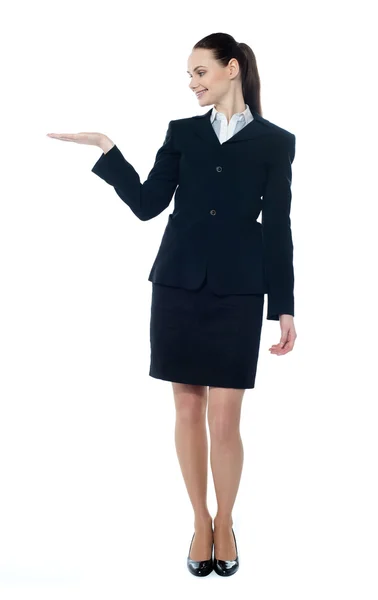 Lady presenting copyspace in business — Stock Photo, Image