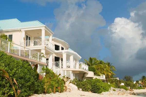 カリブ海のビーチ フロントの家 — ストック写真