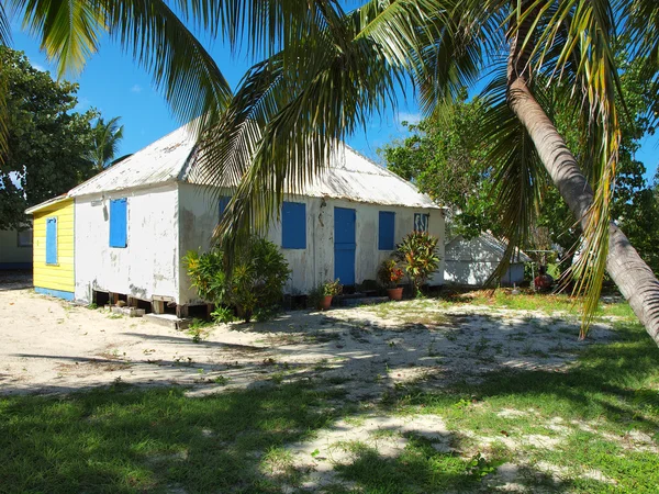 Традиционный дом Каймановых островов — стоковое фото