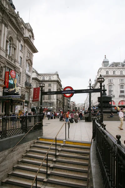 Nézd, a Piccadilly Circus, 2010 — Stock Fotó