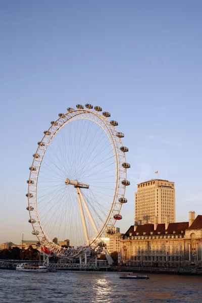 伦敦眼，千年轮 — 图库照片