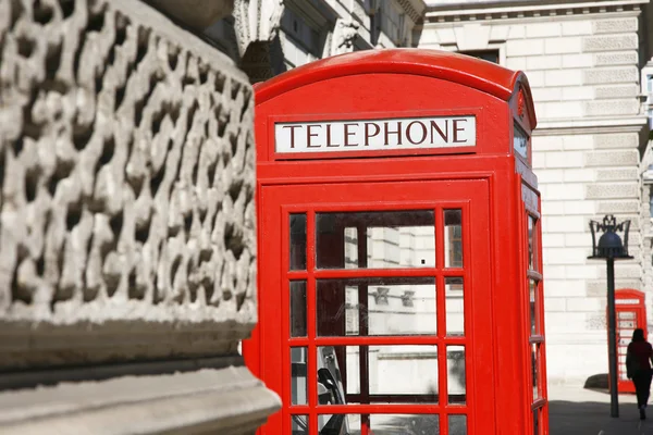 Londyn czerwone budki telefonicznej — Zdjęcie stockowe