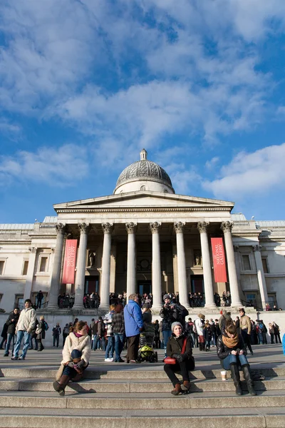 Crowds outsite of National Gallery — Stock Photo, Image