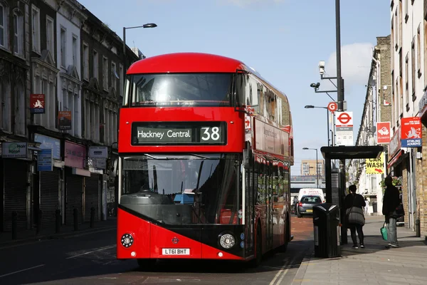 Nowy autobus do Londynu — Zdjęcie stockowe