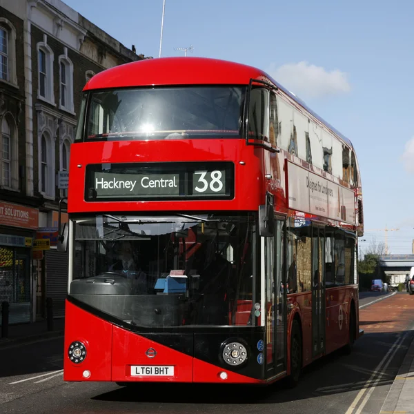 Novo ônibus para Londres — Fotografia de Stock