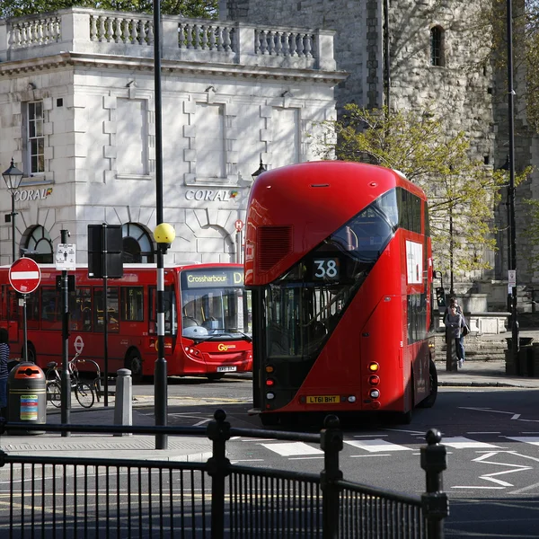 Nieuwe bus voor Londen — Stockfoto